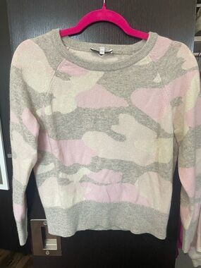 White + Warren Cashmere Pullover Sweater